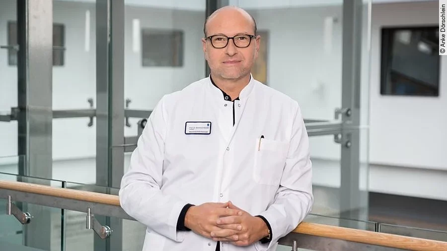 Professor Dr. Burkhard Sievers Professor Dr. Burkhard Sievers