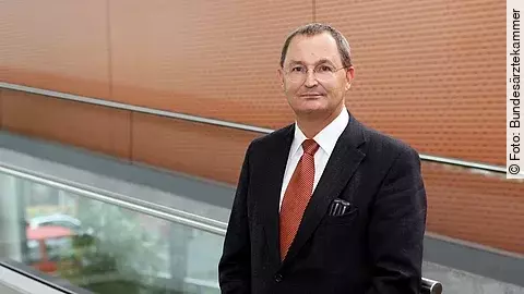 Präsident der BÄK Günther Jonitz