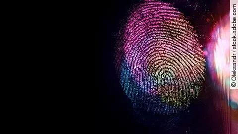 Fingerabdruck bunt eingefärbt