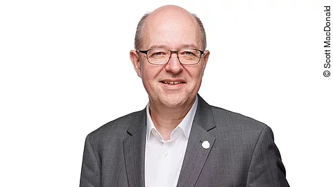 Dr. Peter Gocke Dr. Peter Gocke