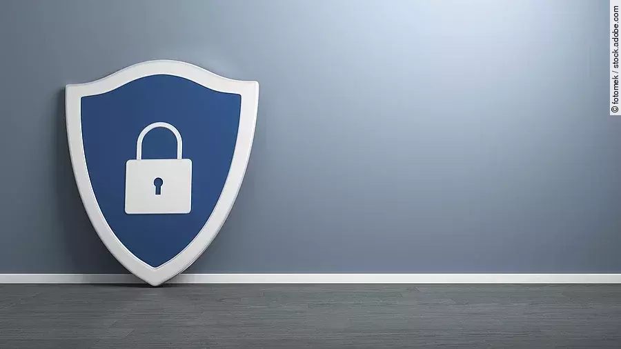 Datenschutz Schild mit darauf abgebildetem Schloss