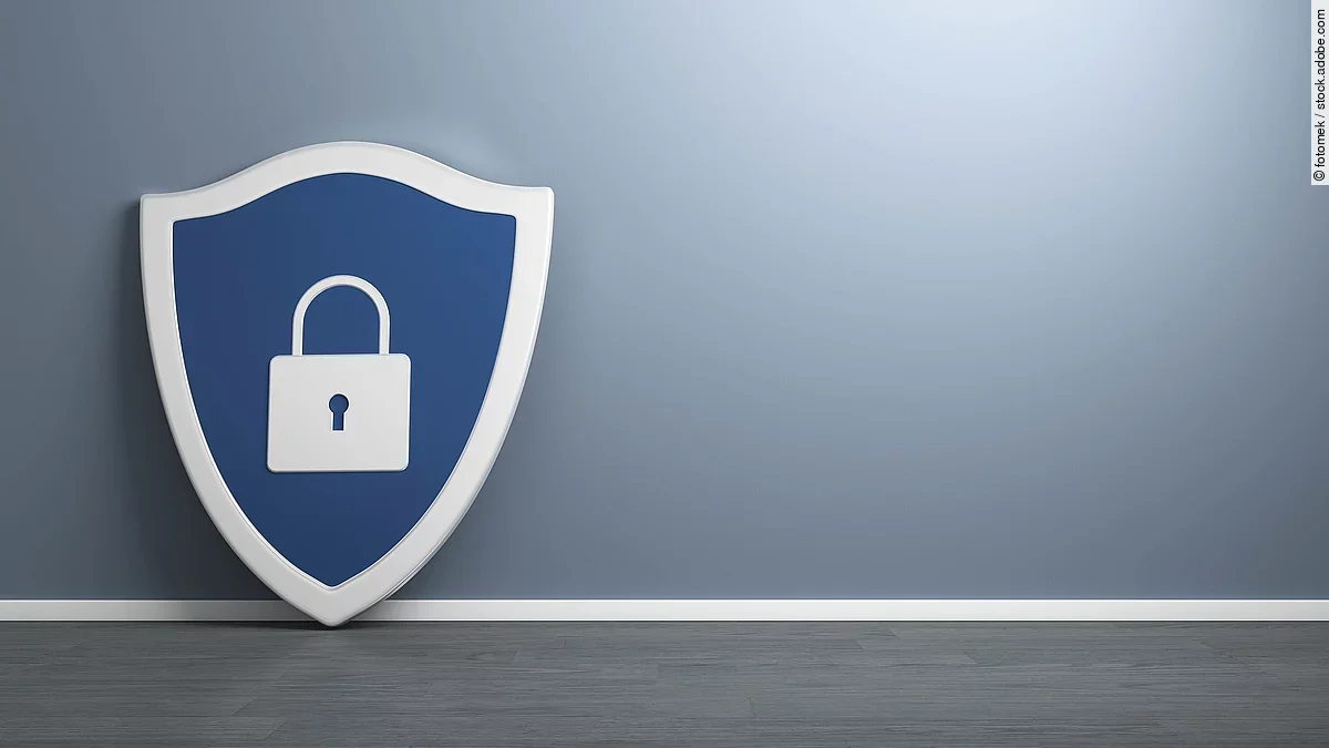 Schild mit darauf abgebildetem Schloss