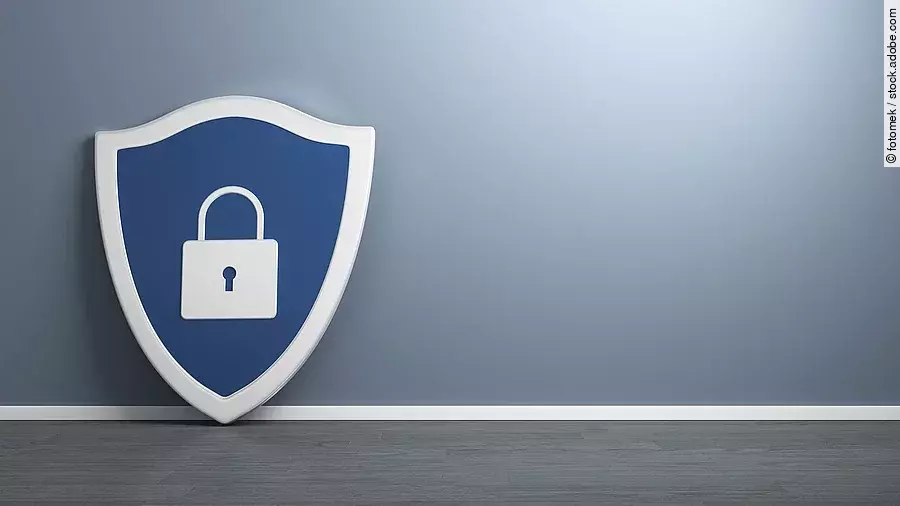 Schild mit darauf abgebildetem Schloss