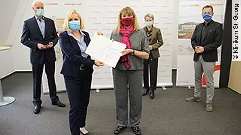 Übergabe Fördermittelbescheid für den Zentralbau 2 von St. Georg