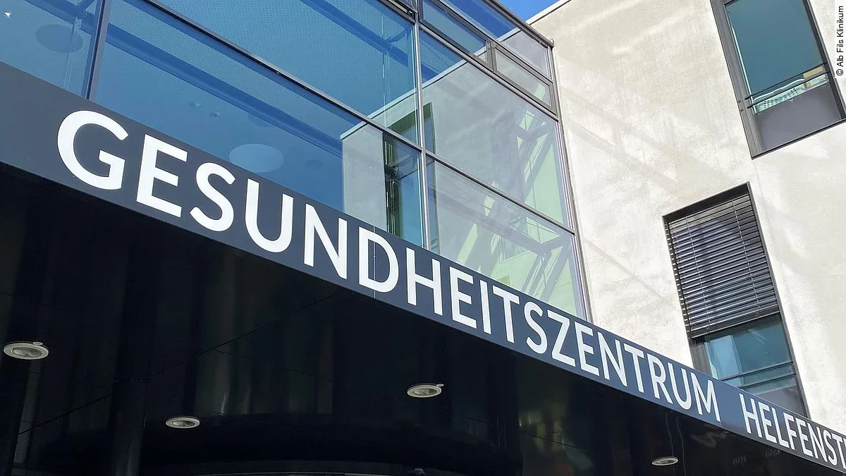 Eingang des Gesundheitszentrums Helfenstein