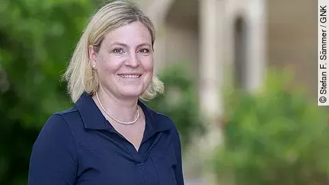 Prof. Dr. Julia Weinmann-Menke