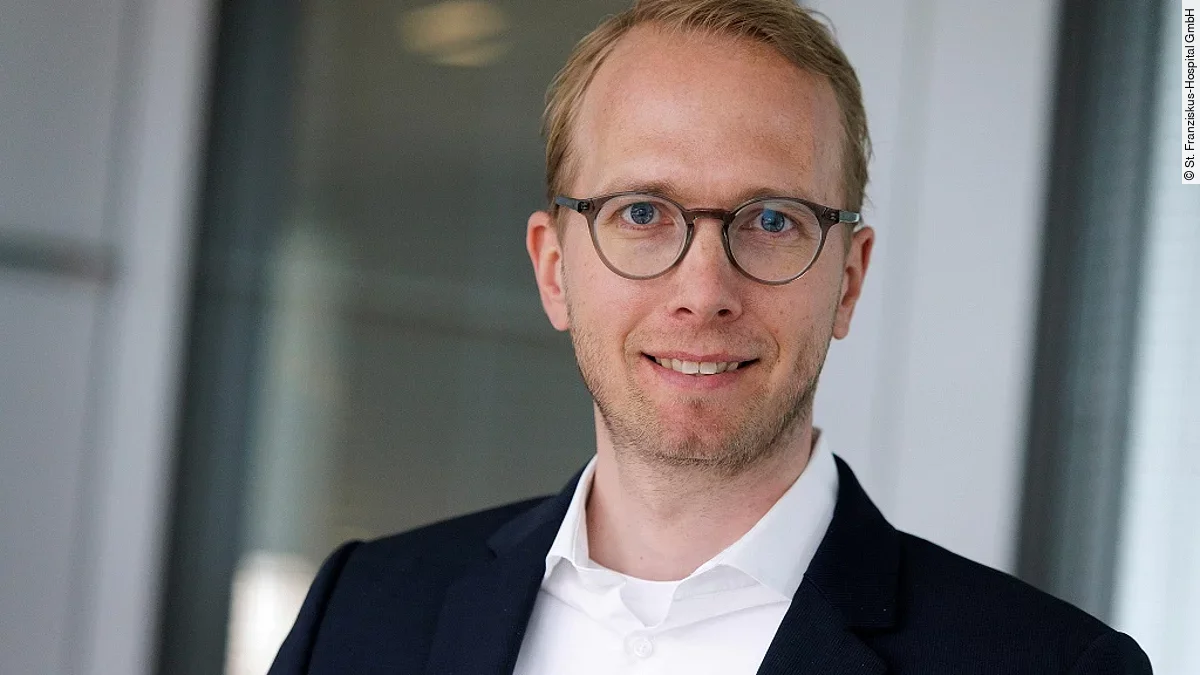 Dr. David Lewers Dr. David Lewers