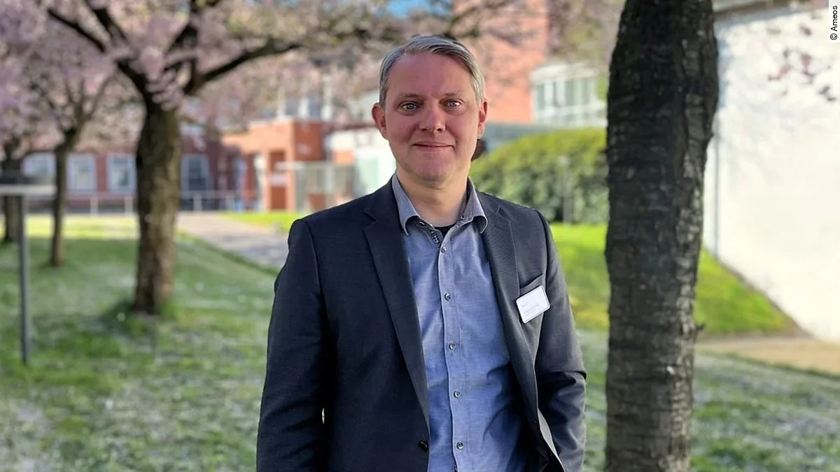 Stefan Gronholz Stefan Gronholz