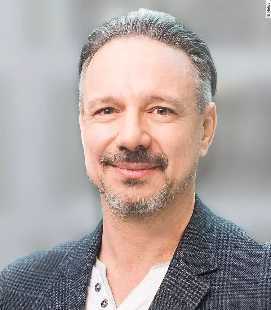 Dr. Francesco De Meo Dr. Francesco De Meo