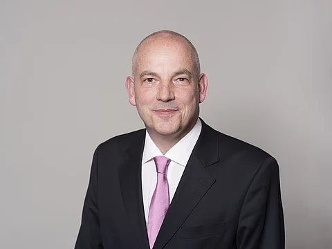 Oliver Wagner, zeb