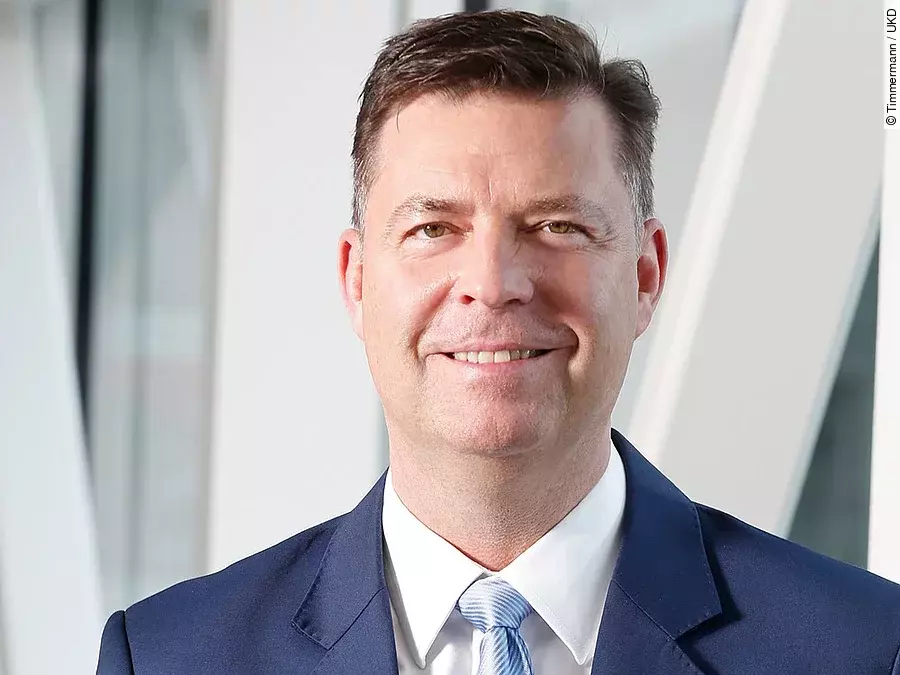 Ekkehard Zimmer, UKD