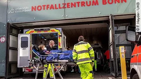 UKB Ankunft kriegsverletzte Kinder