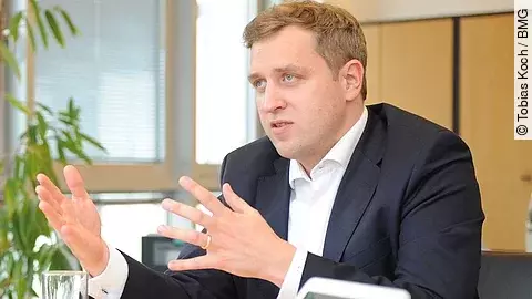 Dr. Gottfried Ludewig Dr. Gottfried Ludewig