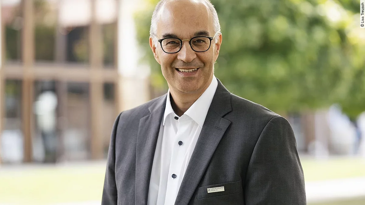 Dr. Markus Mai Dr. Markus Mai