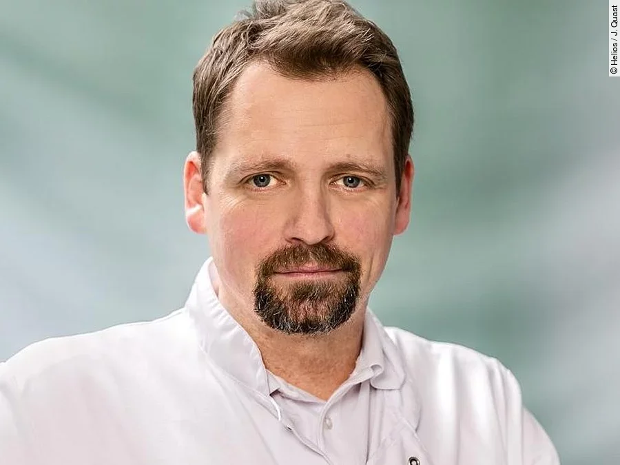 Dr. Jens Schaumberg