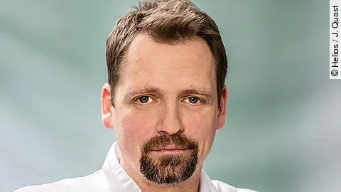 Dr. Jens Schaumberg Dr. Jens Schaumberg