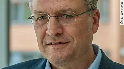 Prof. Dr. Lothar Wieler Prof. Dr. Lothar Wieler