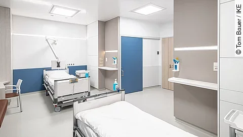 Karmin Patientenzimmer