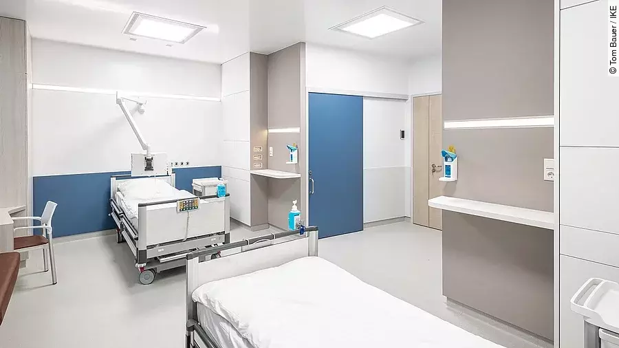 Karmin Patientenzimmer