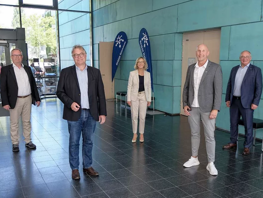 Aufsichtsrats-Chefs und Geschäftsführung des KRH Klinikum Region Hannover