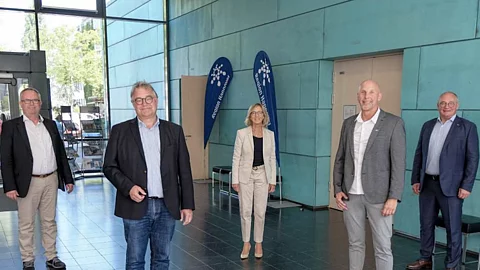 Aufsichtsrats-Chefs und Geschäftsführung des KRH Klinikum Region Hannover