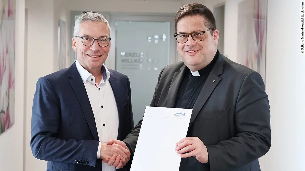 Wolfgang Schneider wird Geschäftsführer der Stiftung Marien-Hospital Euskirchen Wolfgang Schneider wird Geschäftsführer der Stiftung Marien-Hospital Euskirchen