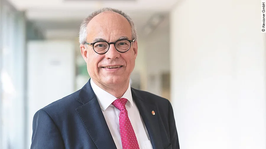 Dr. Hartmut Beiker Dr. Hartmut Beiker