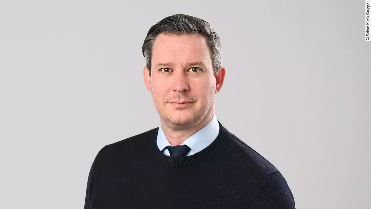 Dr. Christian Adolphs