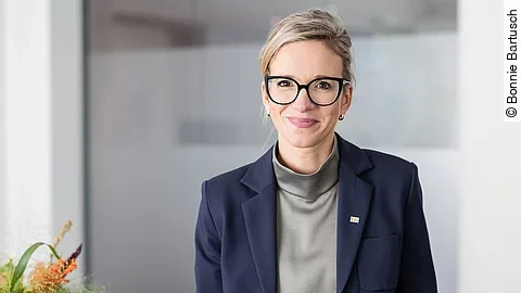 Nadine Krefeld Nadine Krefeld