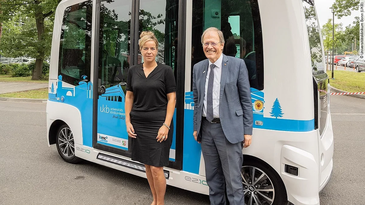 Uniklinik Bonn Shuttle Innovative Secure Medical Campus (ISMC) Uniklinik Bonn Shuttle Innovative Secure Medical Campus (ISMC)