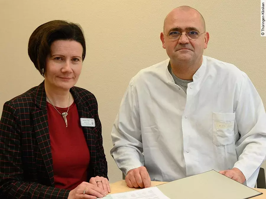 Manuela Faber und Chefarzt Dr. med. Thomas Krönert 