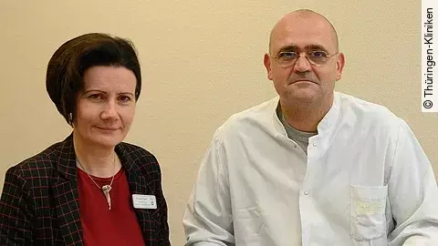 Manuela Faber und Chefarzt Dr. med. Thomas Krönert 