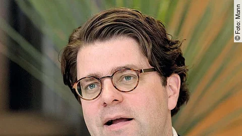 Dr. Reinhard Wichels Dr. Reinhard Wichels