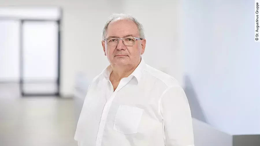 Paul Neuhäuser, St. Augustinus Gruppe