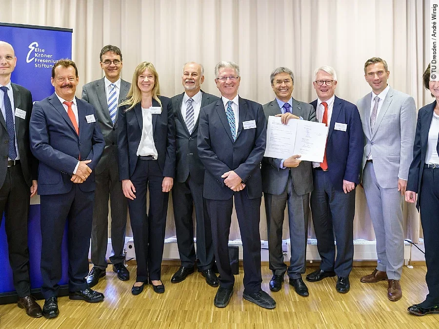 Repräsentanten der EKFS, TU Dresden und Uniklinik Carl Gustav Carus Repräsentanten der EKFS, TU Dresden und Uniklinik Carl Gustav Carus