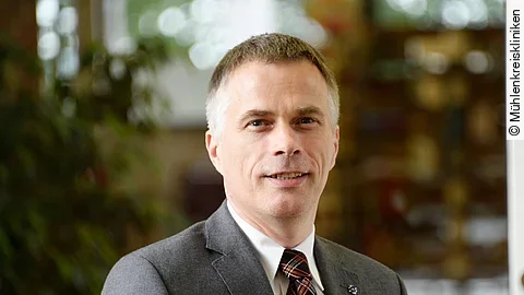 Menhard Schoof Menhard Schoof