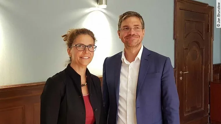 Prof. Dr. Dorothea Fischer und Oberbürgermeister Mike Schubert Prof. Dr. Dorothea Fischer und Oberbürgermeister Mike Schubert