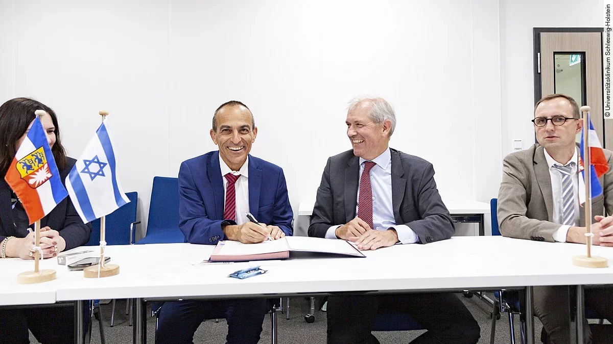 Prof. Dr. Jens Scholz und Prof. Ronni Gamzu