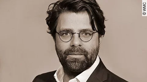 Dr. Reinhard Wichels Dr. Wichels ist Gründer und Geschäftsführer des Beratungsunternehmens WMC Healthcare GmbH. Der Arzt, der in großen Krankenhäusern und einer internationalen Unternehmensberatung tätig war, ist auf die Sanierung von Krankenhäusern und Kliniken spezialisiert.