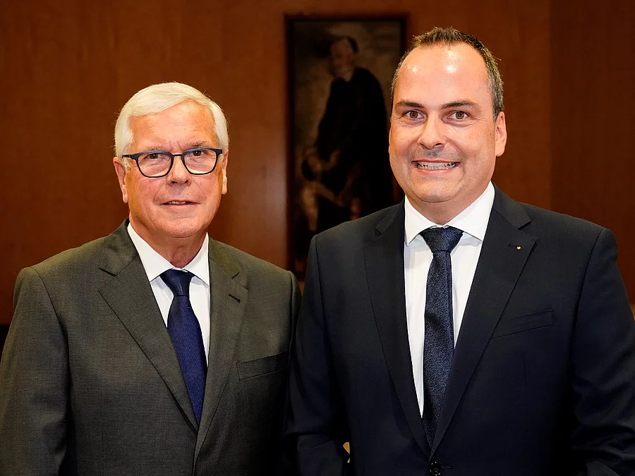 Professor Dr. Wolfang Schlickewei und Dr. Mike Oberle, RKK Klinikum