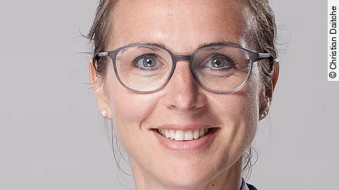 Dr. Daniela Kreuzberg Dr. Daniela Kreuzberg