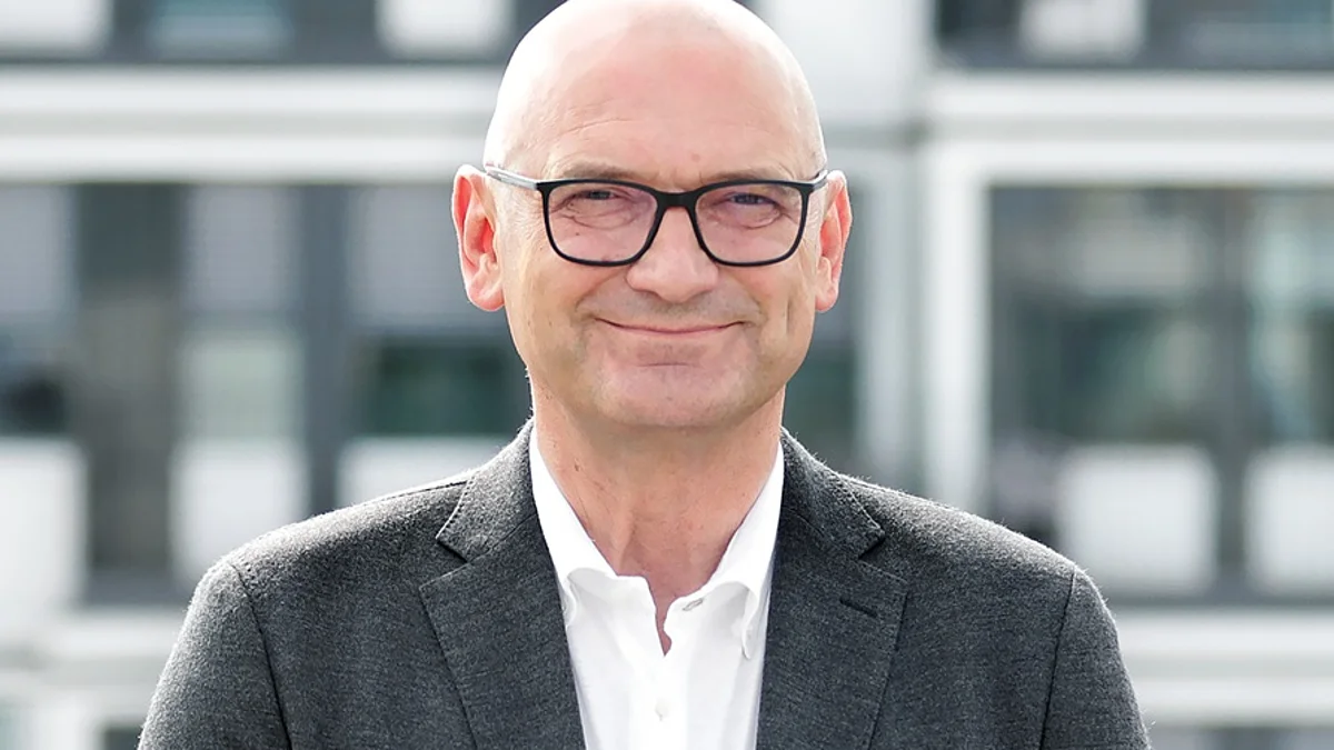 Prof. Rudolf Leuwer Prof. Rudolf Leuwer