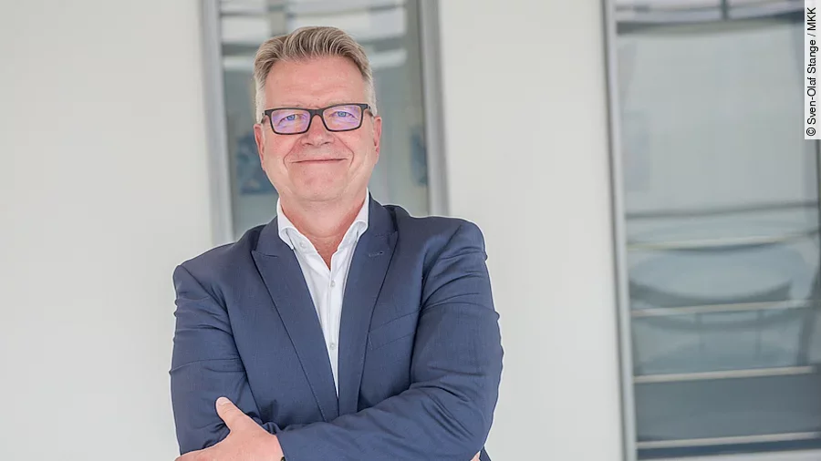 Dr. Jörg Noetzel Dr. Jörg Noetzel