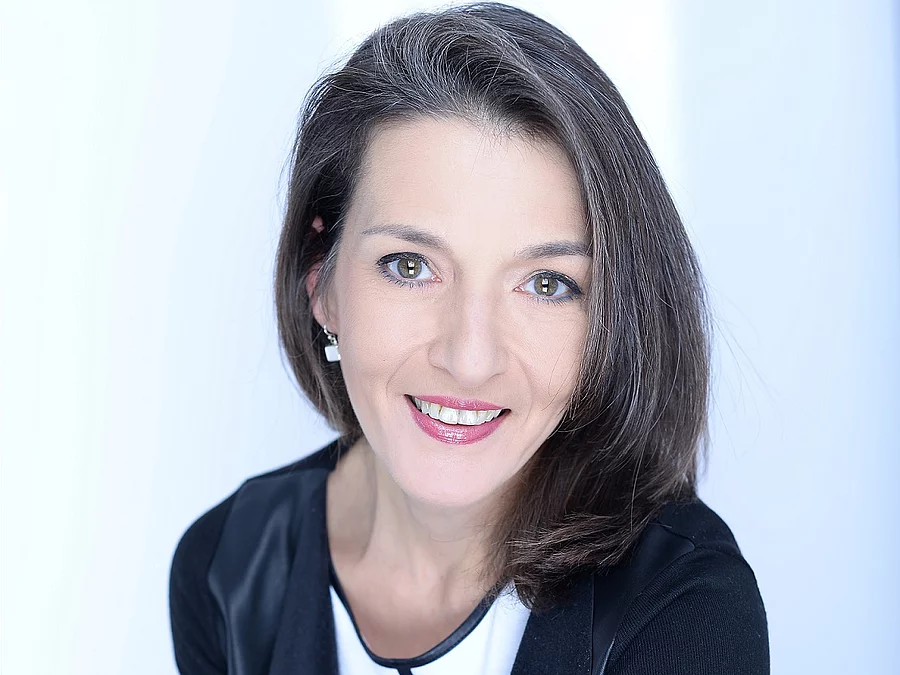 Dr. Natalie Sharifzadeh