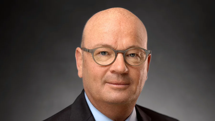 Dr. Jochen Schmitz Dr. Jochen Schmitz