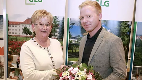Pflegedirektor Robert Schindler mit Vorgängerin Christiane Reinefeldt, GLG-Konzern