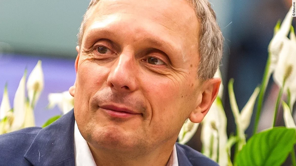 Dr. Tino Großmann Dr. Tino Großmann