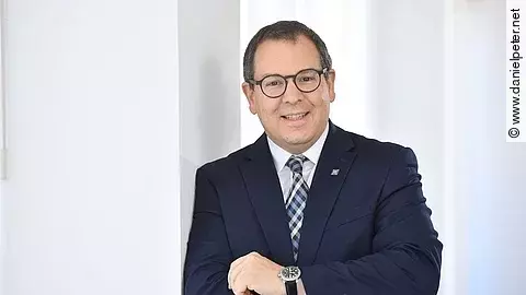 Dr. Christian Höftberger