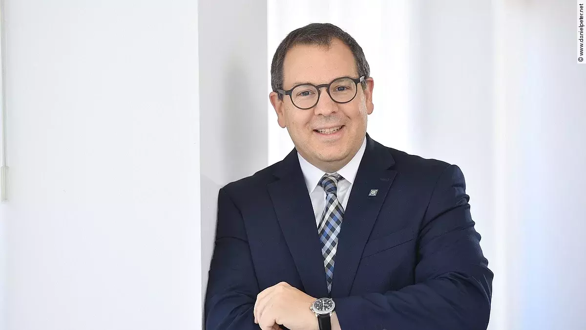 Dr. Christian Höftberger