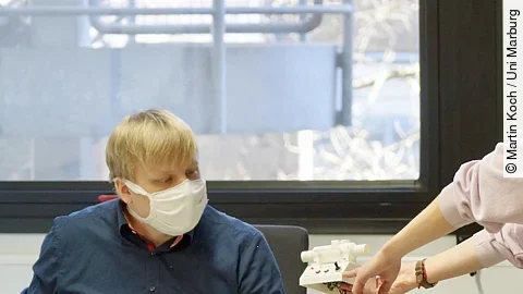 Dr. Bastian Leutenecker-Twelsiek und Caroline Sommer Dr. Bastian Leutenecker-Twelsiek und Caroline Sommer